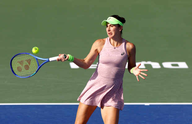 Anisimova and Bencic advance